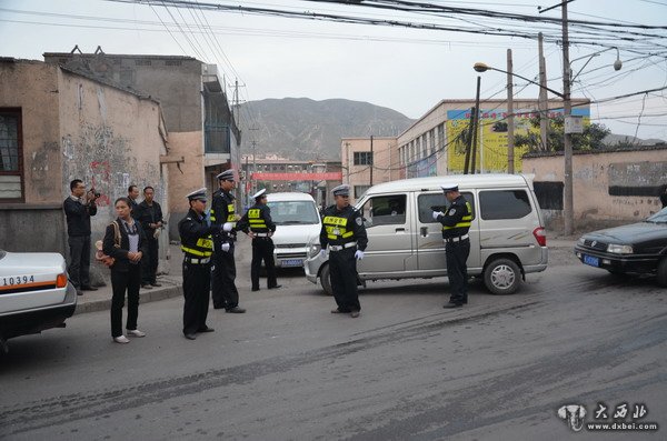 红古交警重拳整治“黑校车”