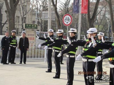 东岗交警成立女子中队