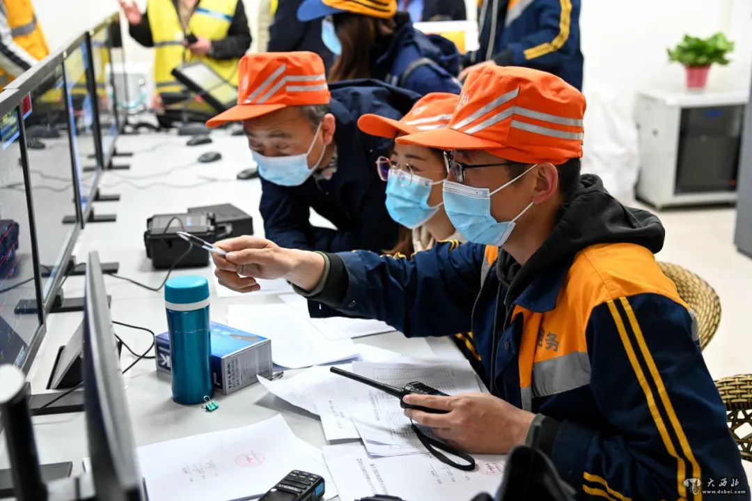 新建中兰铁路树屏站开