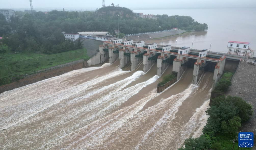 河北全力应对持续强降